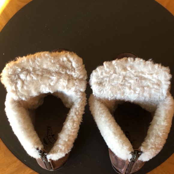 Freebird by Steven Swiss Shearling Booties Size 11 - Picture 8 of 9